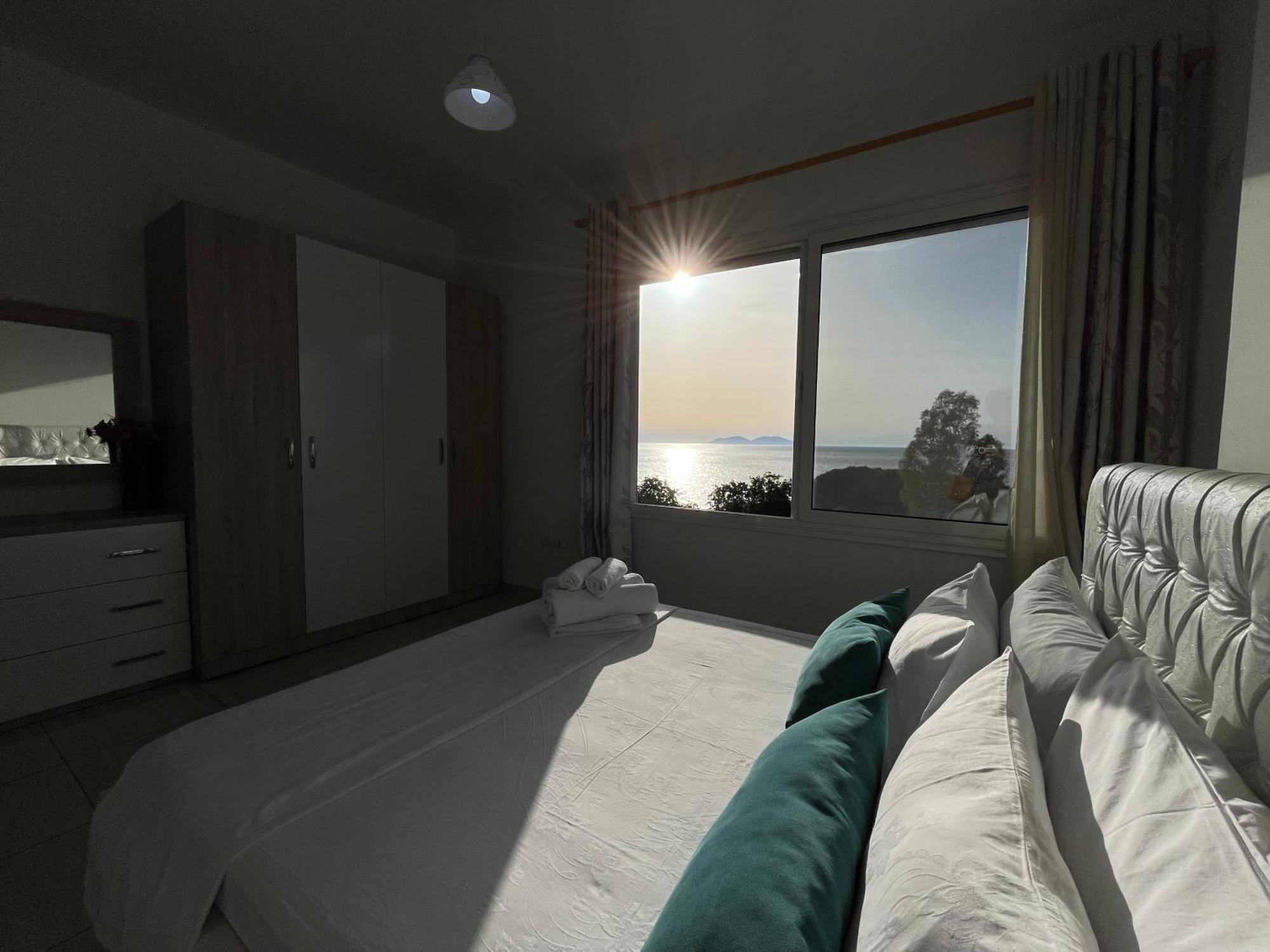 Delia Luxury Apartment *